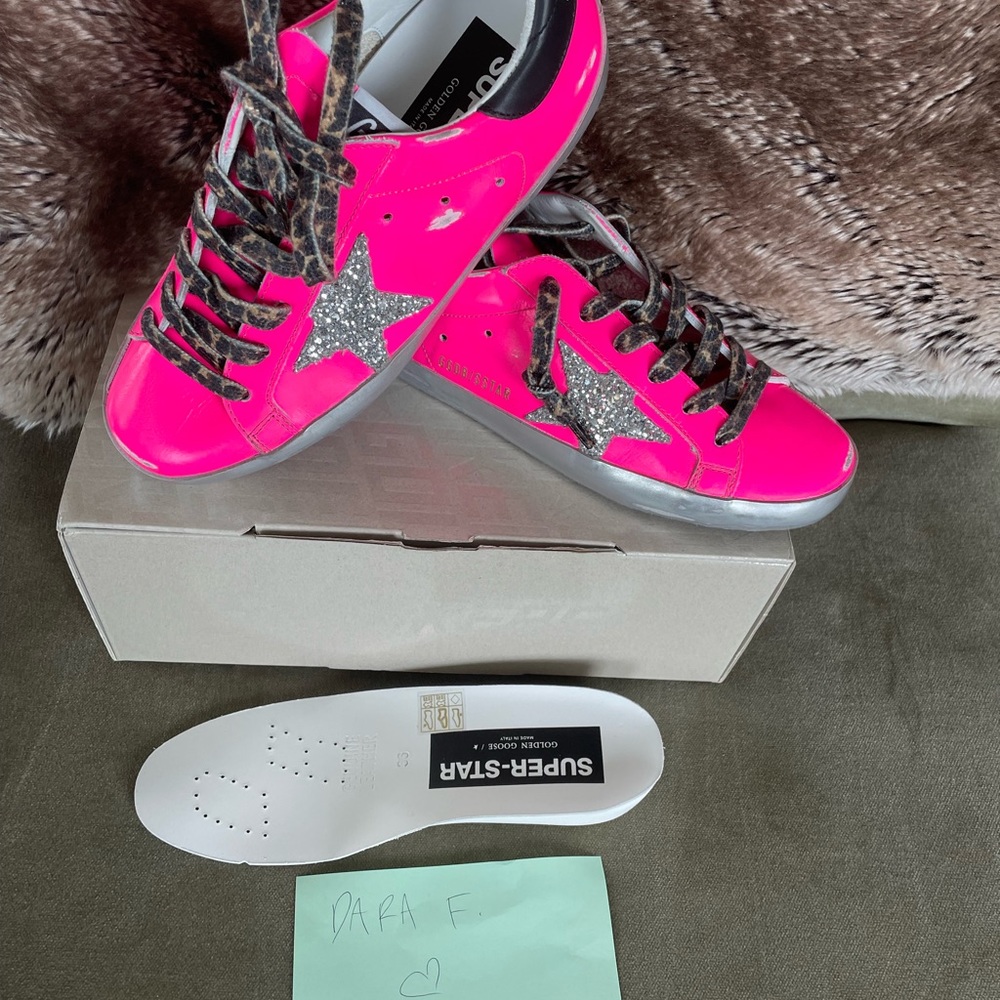New Golden Goose neon pink Superstar. Size 36. - Picture 4 of 11
